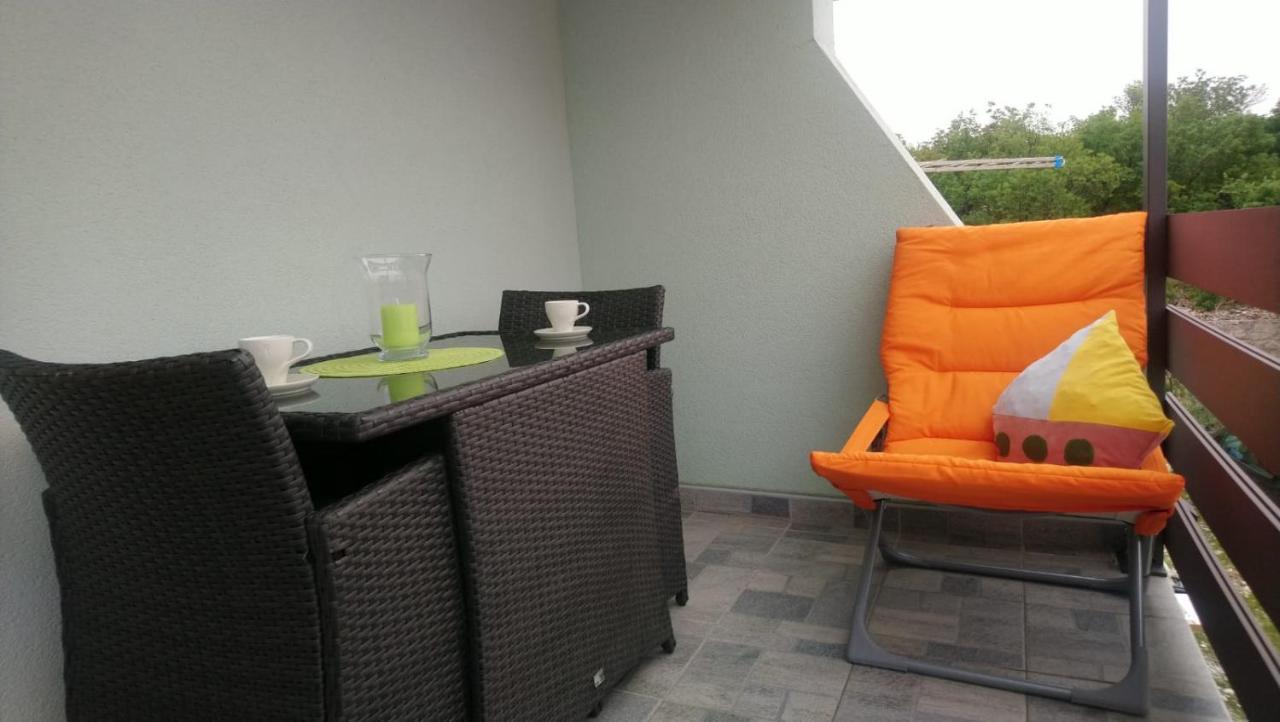 "Mea Culpa" Apartamento Karlobag Exterior foto