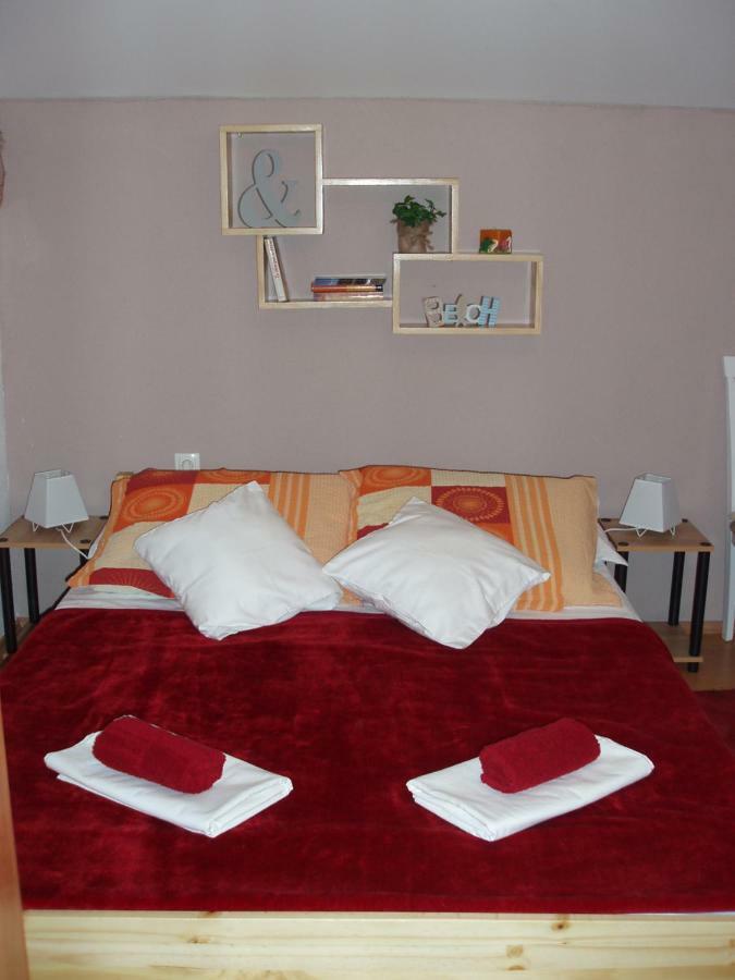 "Mea Culpa" Apartamento Karlobag Exterior foto